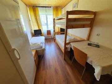 Фото номера Двухместный номер с 2 отдельными кроватями и общей ванной комнатой Гостевой дом Gabriel г. Маарду 25