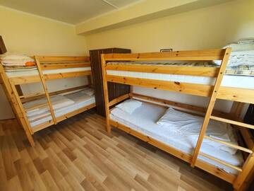 Фото номера Двухместный номер с 2 отдельными кроватями и общей ванной комнатой Гостевой дом Gabriel г. Маарду 11
