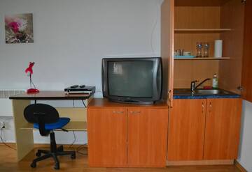 Фото номера Бюджетный четырехместный номер Гостевой дом Fortuna Hostel г. Маарду 5